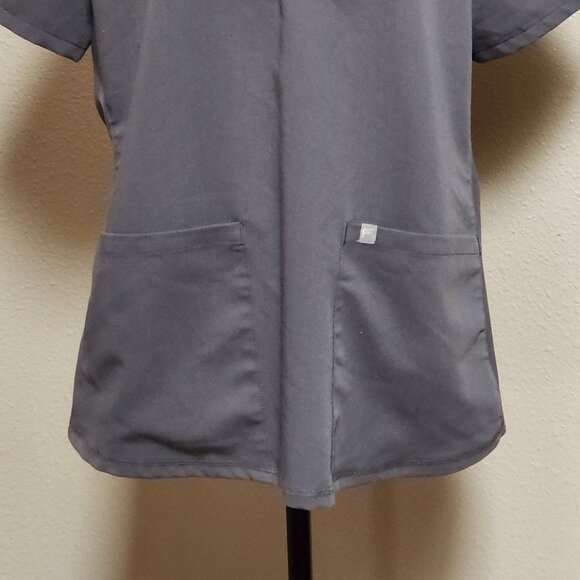 FABLETICS Method 2-Pocket Scrub Top - Large - Picture 3 of 6